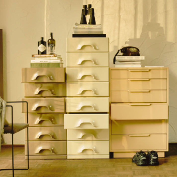 SIDEBOARDS & SCHRÄNKE