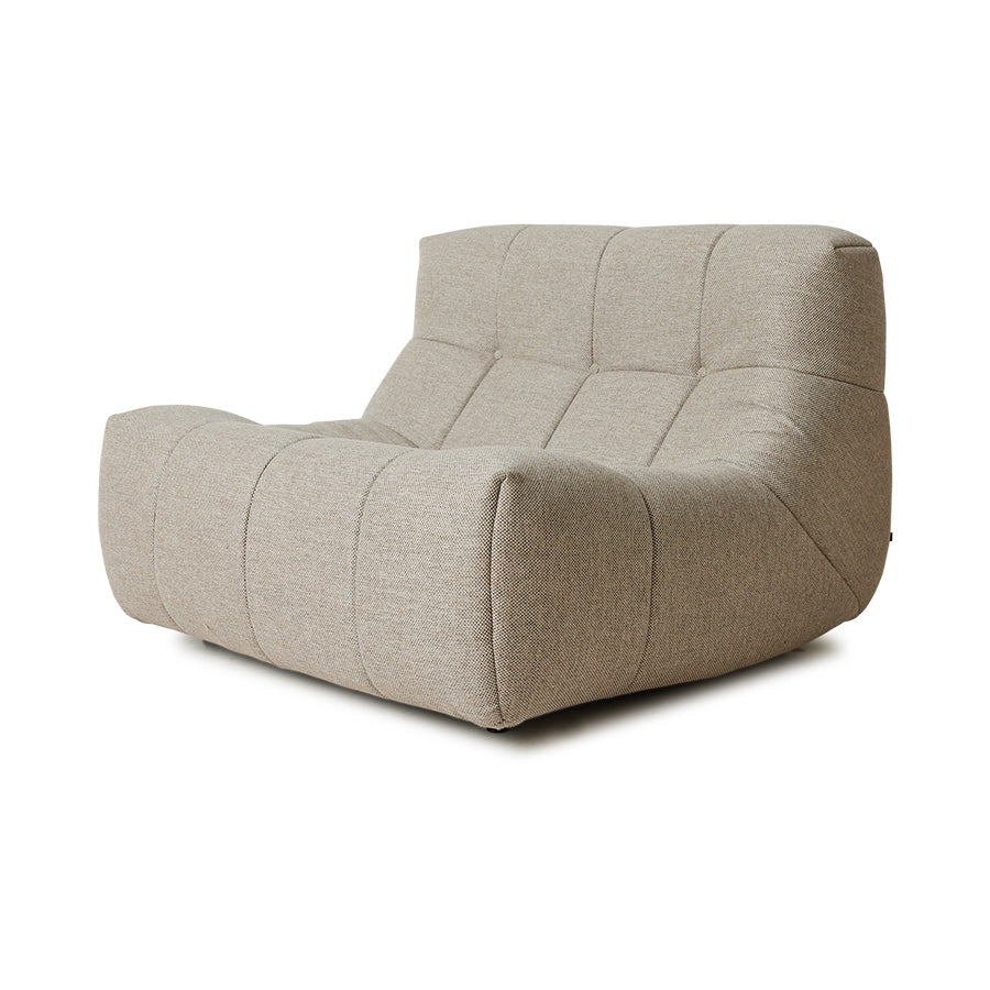 OUTDOOR LOUNGE CHAIR